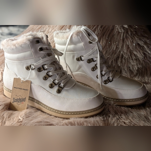 Women's Outdoor Faux Fur Boots - Picture 7 of 16